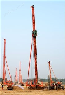 CFG钻机23米长螺旋打桩机