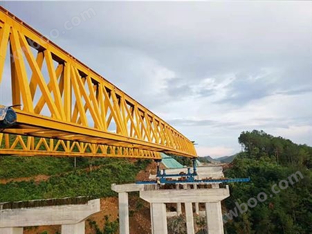 新疆阿勒泰钢结构桥梁施工桥梁的结构